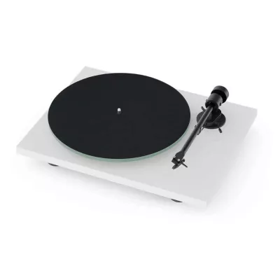 Pro-Ject T1 (OM5e) | Audiophile entry level turntable à Genève | Digistore.ch