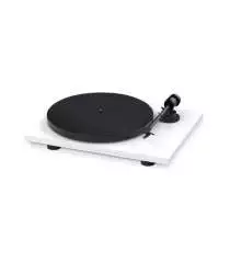 Pro-Ject E1 Phono (OM5e) | Plug & Play Entry Level Turntable with built-in Phono Preamp