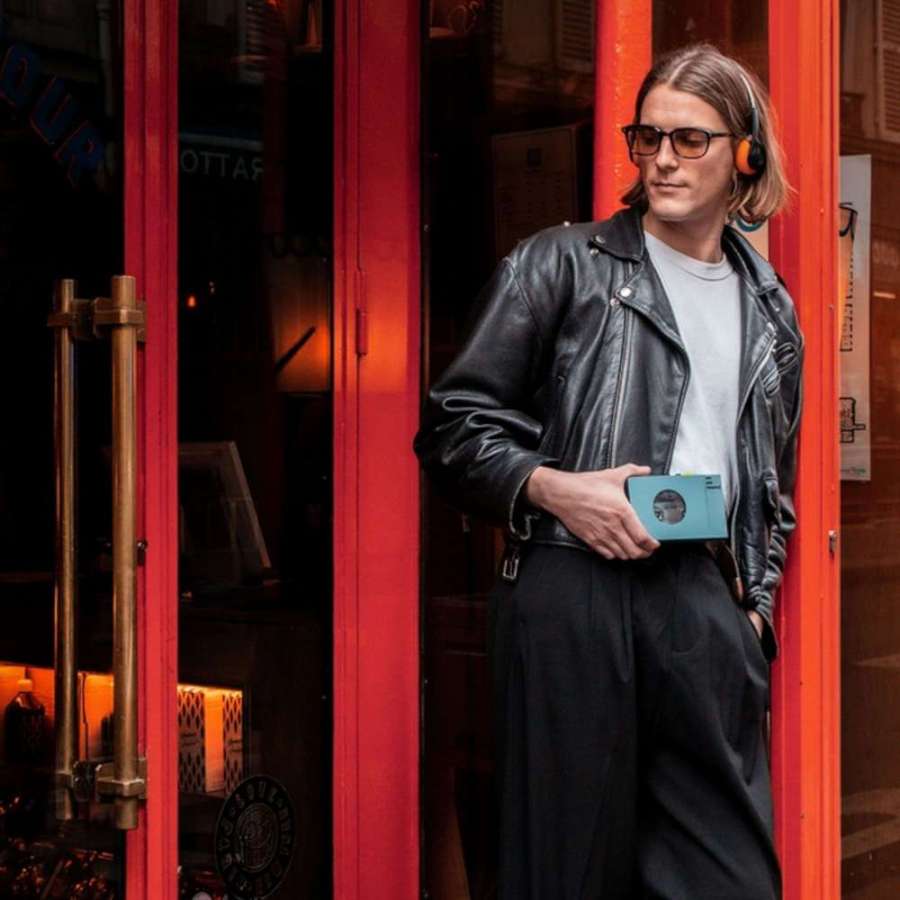 We Are Rewind Kurt Blue | Portable BT Cassette Player