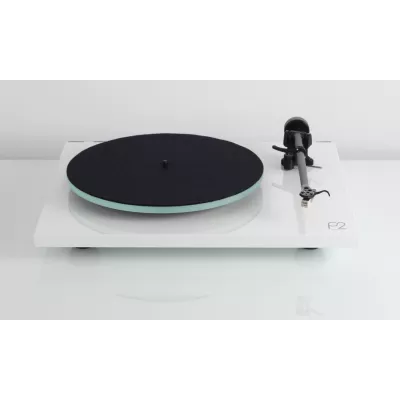 Rega Planar 2 in Geneva | Digistore.ch