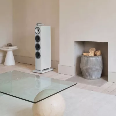 B & W 702 S3 — Brink Bowers & Wilkins Schwanger
