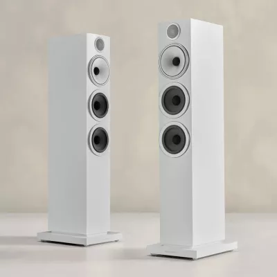 B&AMP;W 704 S3 — Bowers & Wilkins Floorstanding Speaker