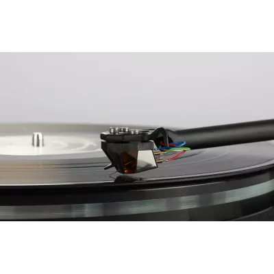 Rega Nd9 a Ginevra | Digistore.ch