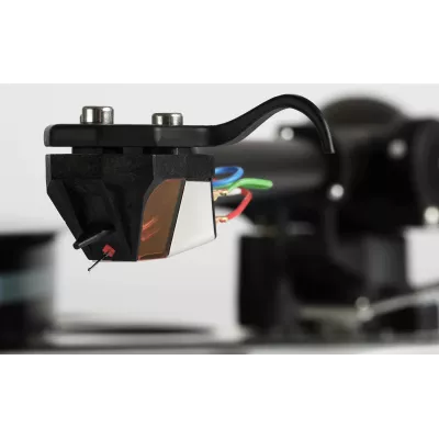 Rega Nd9 a Ginevra | Digistore.ch