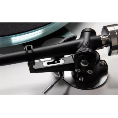 Rega Planar 6 + Nd5 in Genf | Digistore.ch