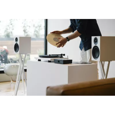 Pro-Ject Tristand in Genf | Digistore.ch