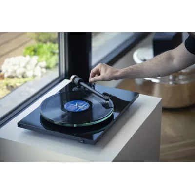 Pro-Ject T2 W in Geneva | Digistore.ch