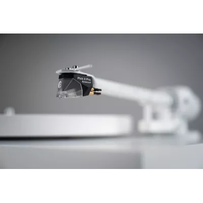 Pro-Ject Debut PRO B White Edition in Geneva | Digistore.ch