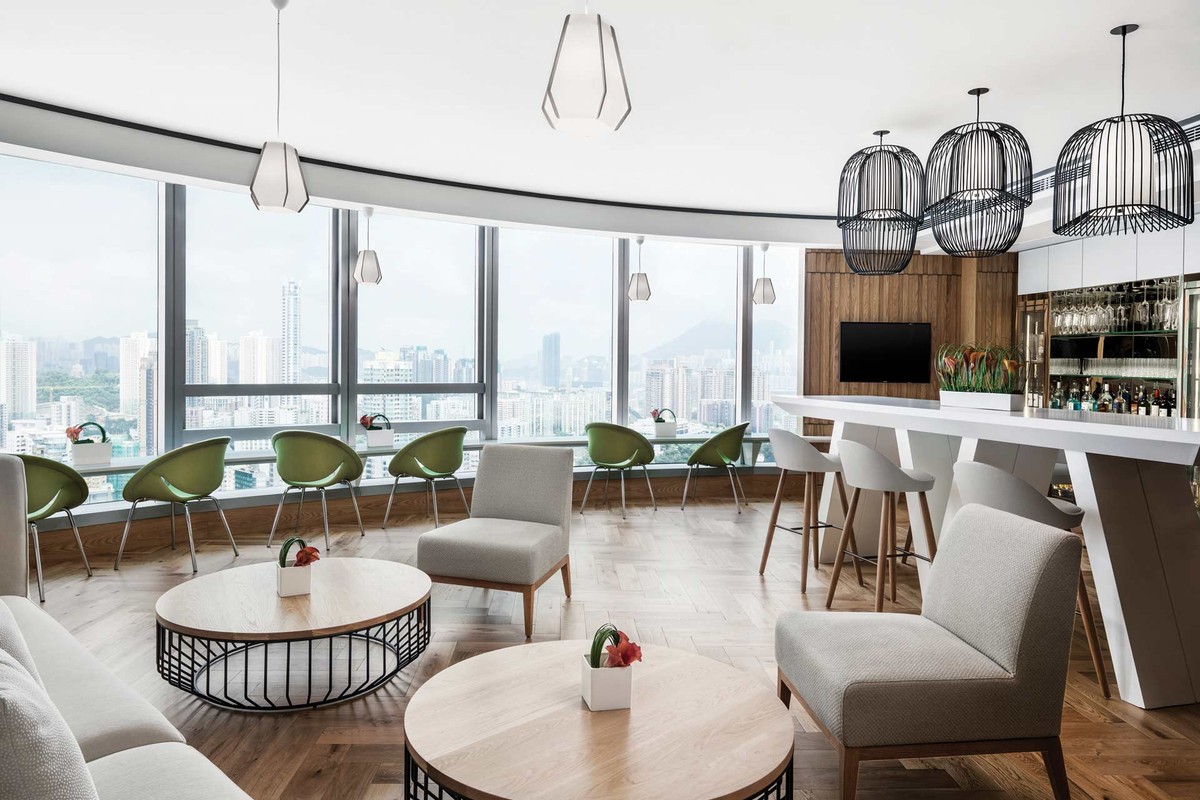 Club lounge bar overlooking the city