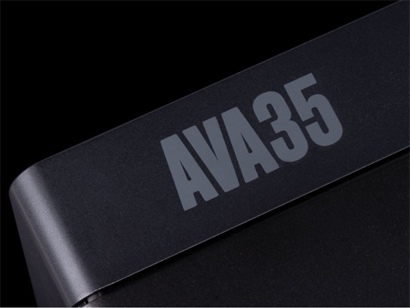 ARCAM AVA35 dans une installation home cinéma haut de gamme