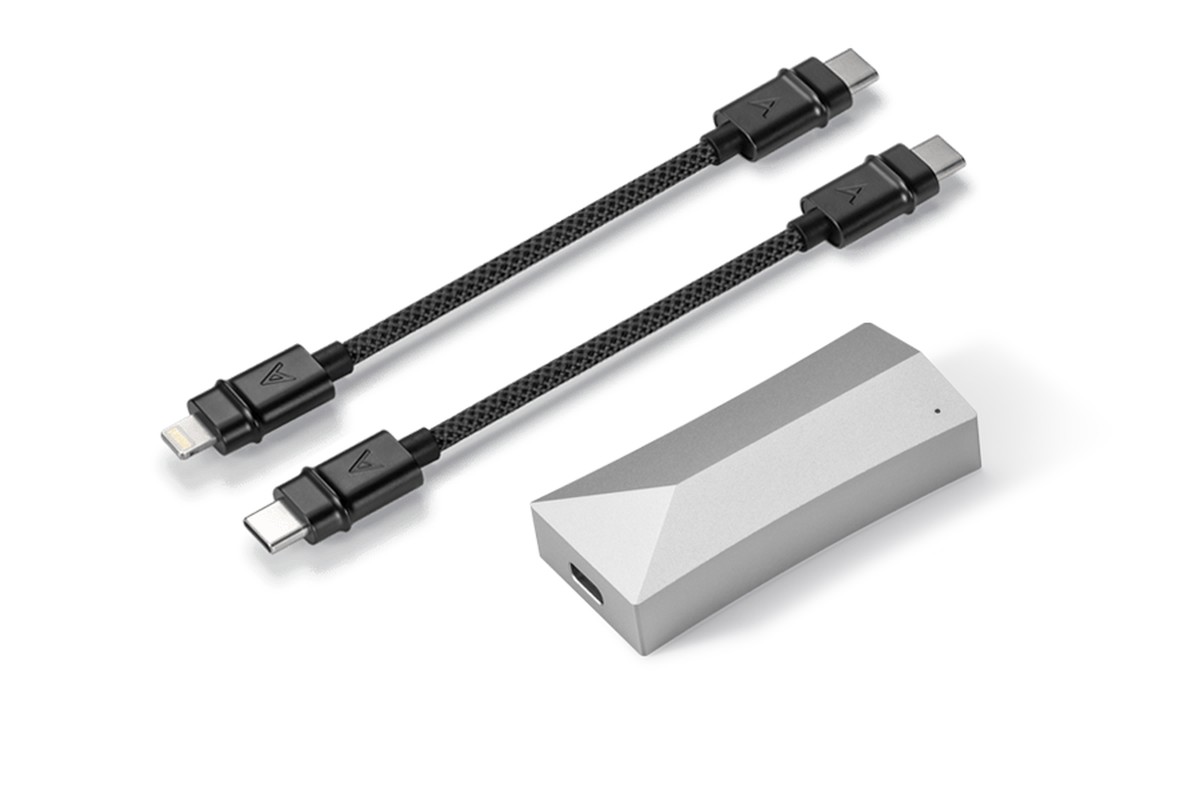 DAC USB Astell&Kern AK HC4 avec ses câbles