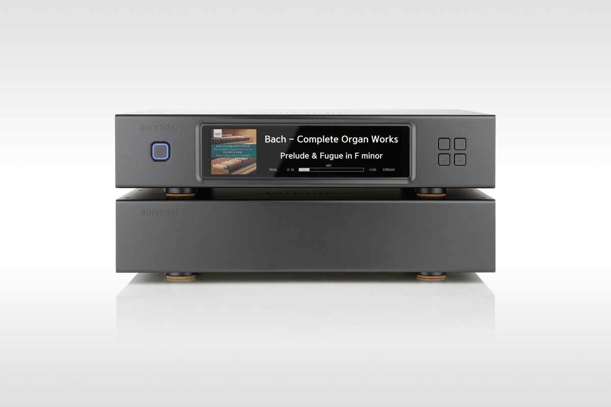 The two chassis in black, seen from the front, colour screen lit