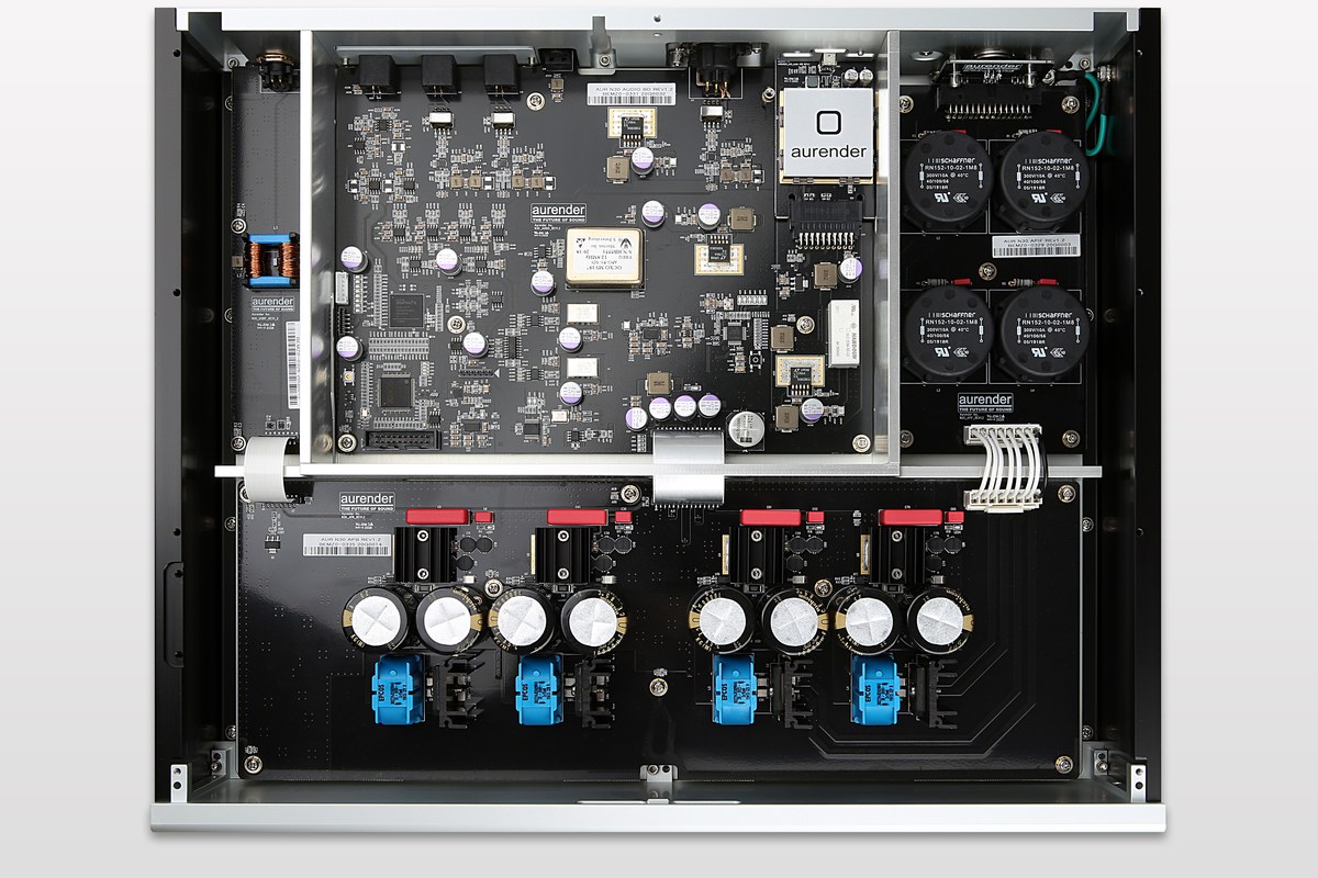 Interior of the chassis: circuit boards, capacitors and metal shielding