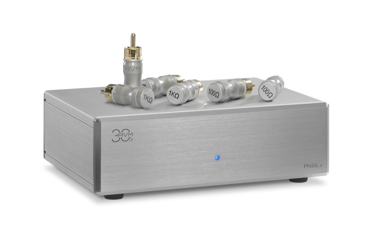 Same appliance in silver aluminum finish, three-quarters