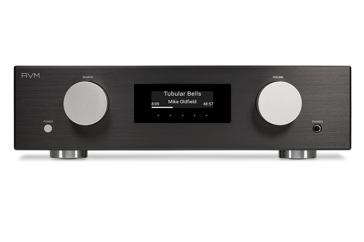 AVM AS 3.3 vu de face, façade en aluminium noir brossé