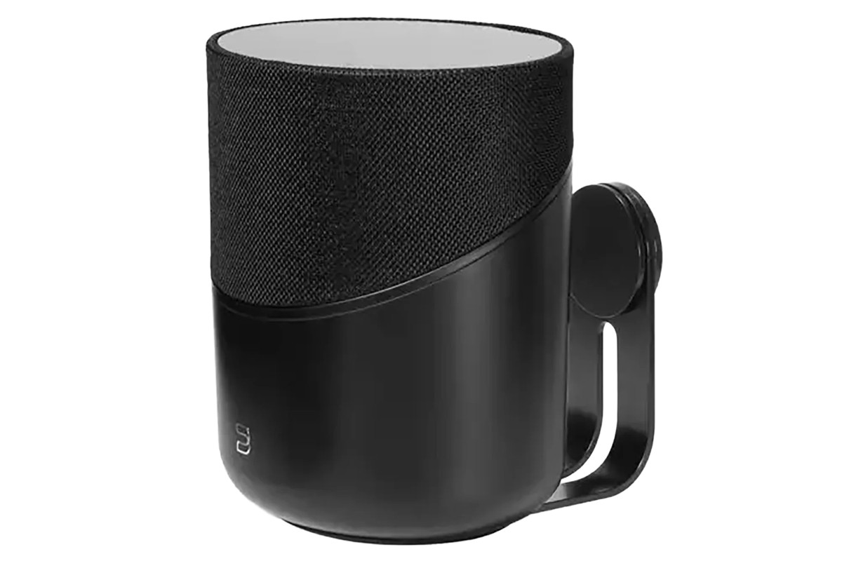 Black assembly seen at three quarters, swivel arm visible