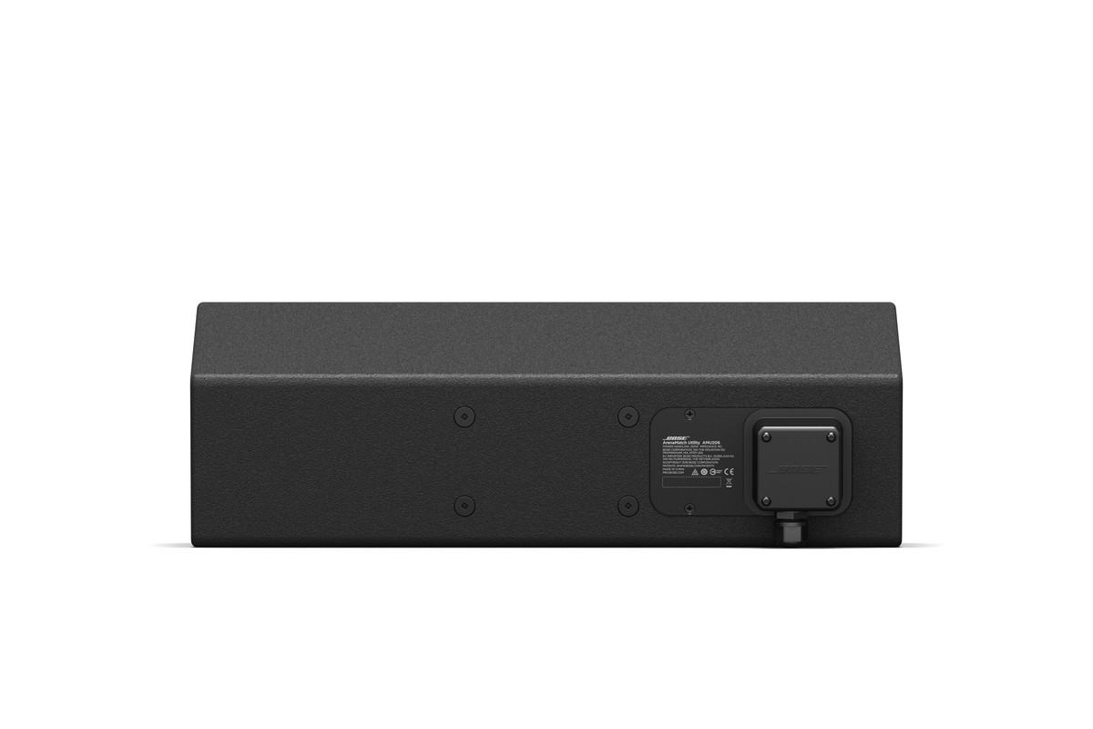 Due woofer allineati con griglia rimossa