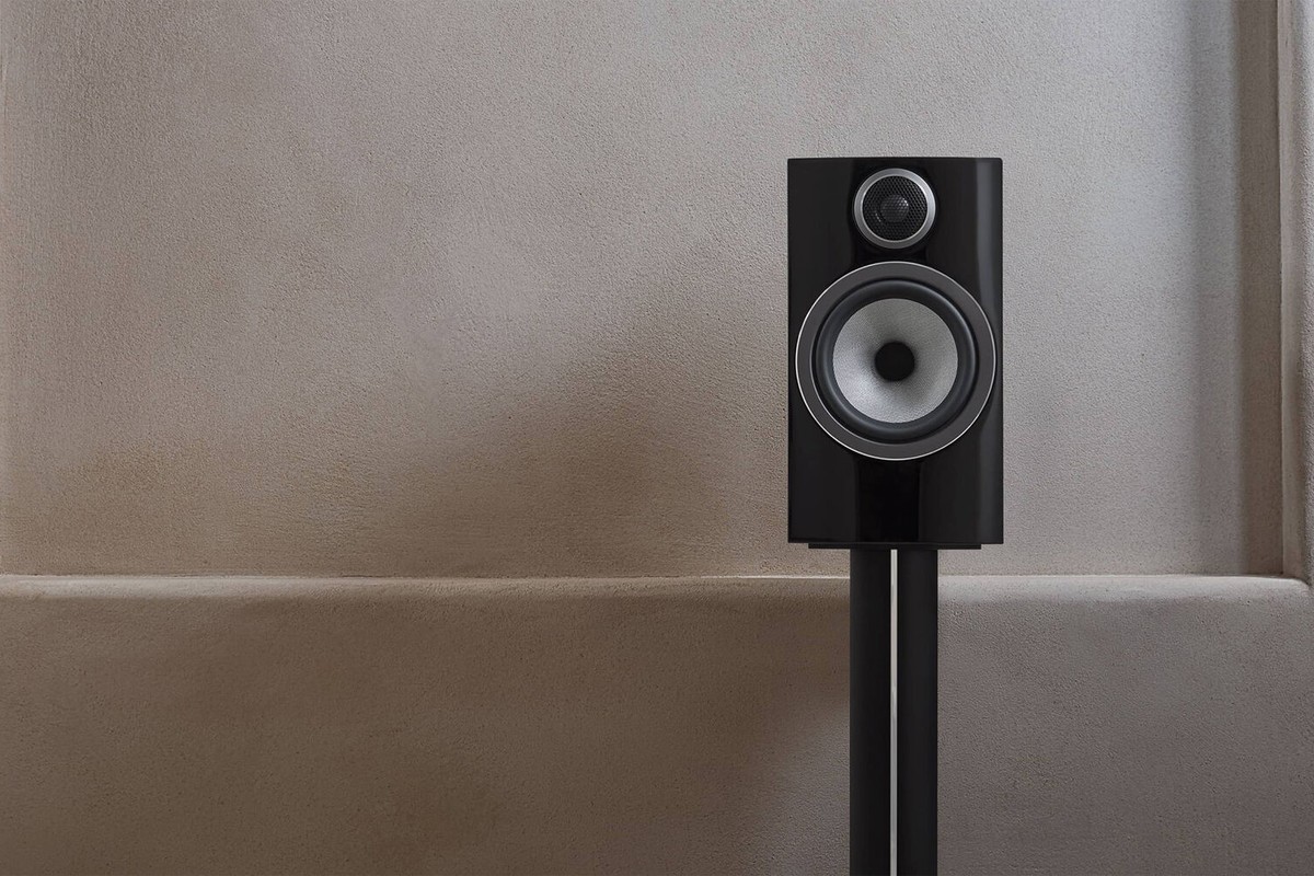 Bowers & Wilkins 706 S3 Hi-Fi Bookshelf Speaker in a living room