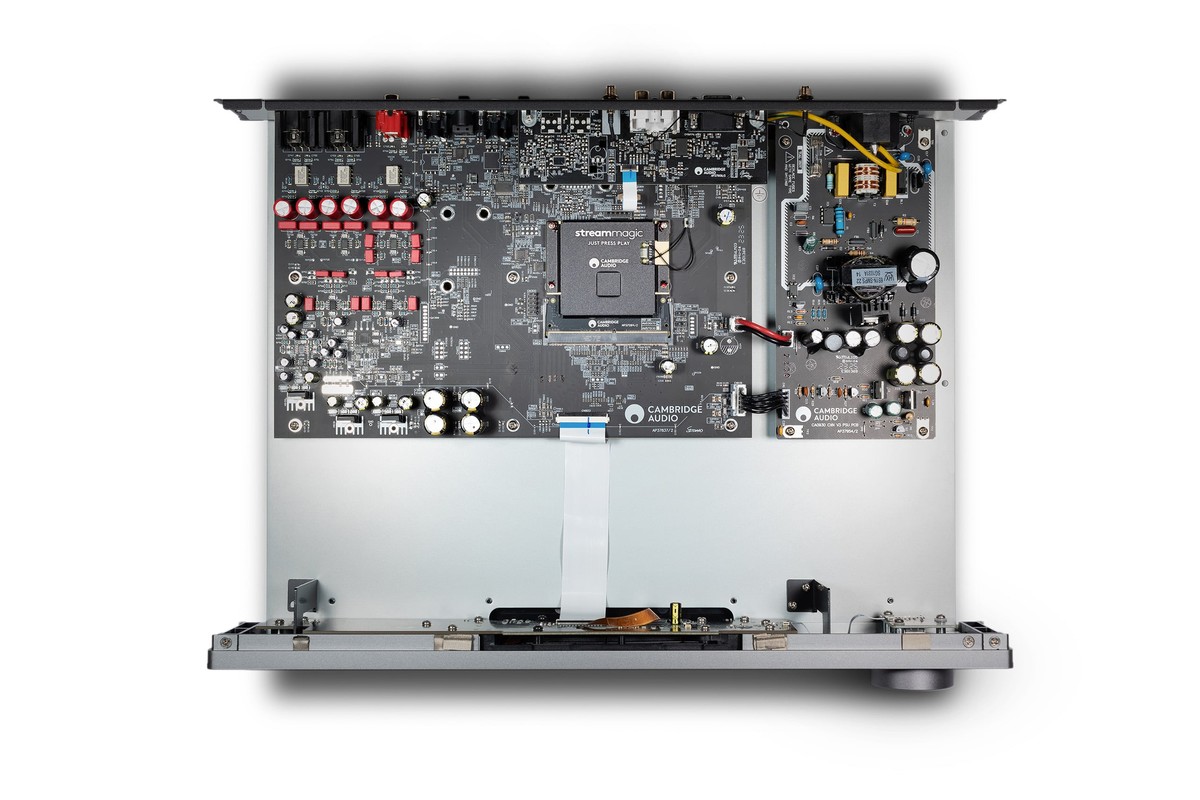 Innenansicht des Geräts und seiner elektronischen Karte