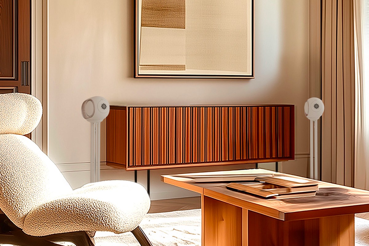 Enceinte intégrée à un intérieur contemporain