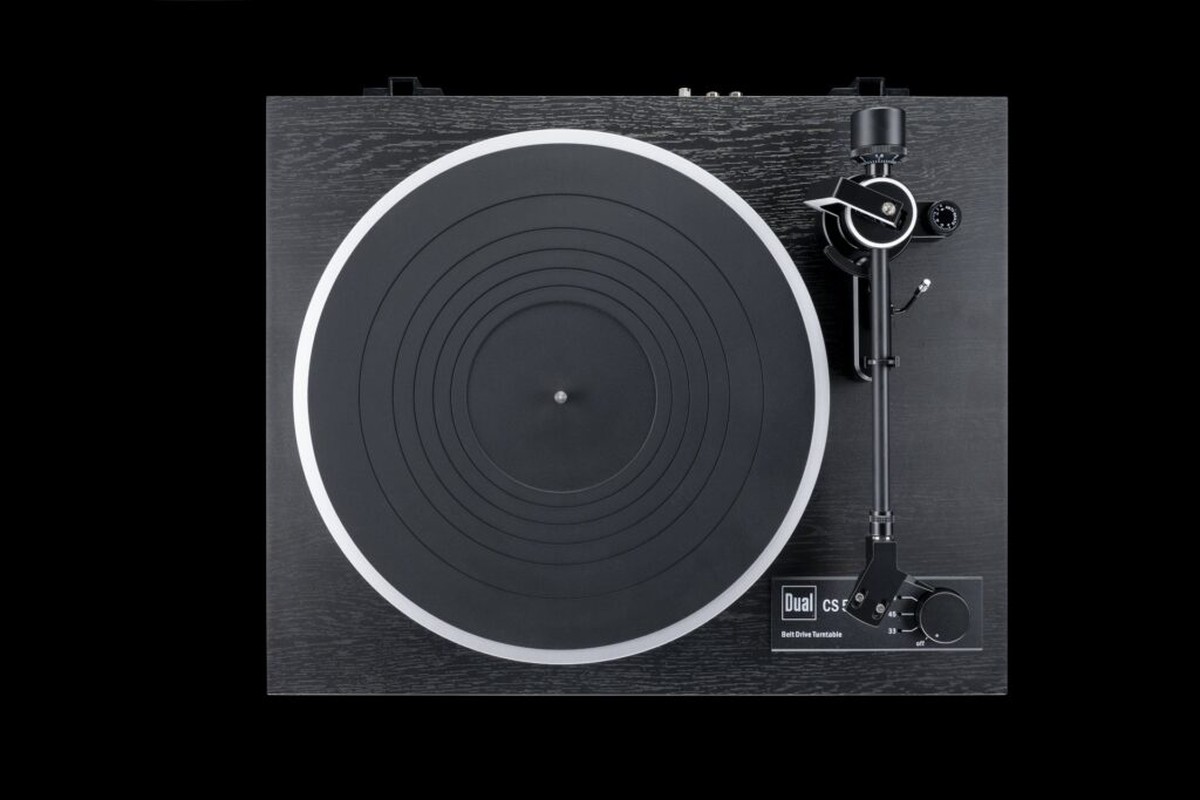 Cellule Ortofon 2M Red sur le bras de la CS 518