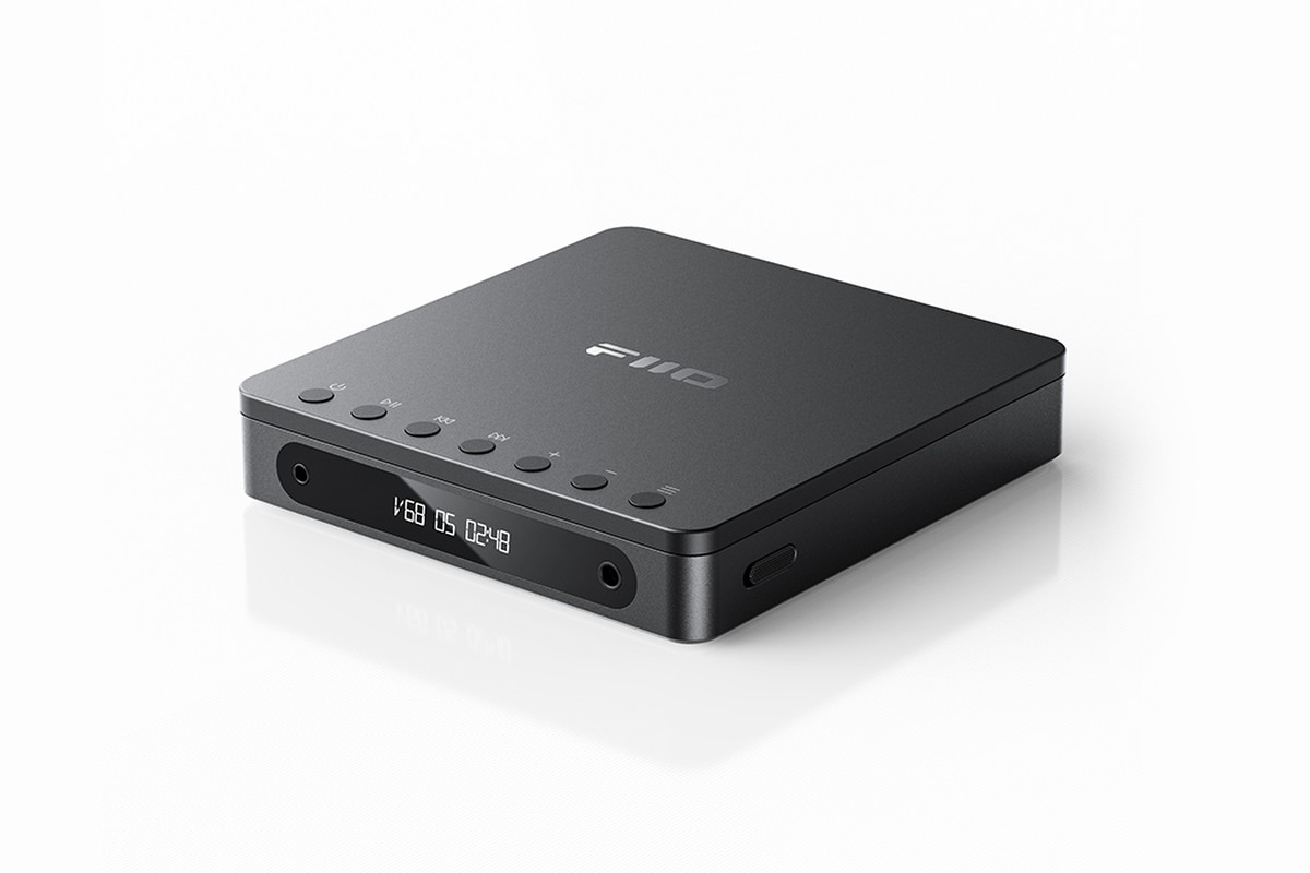 Lettore CD portatile FiiO DM13 nero visto di tre quarti