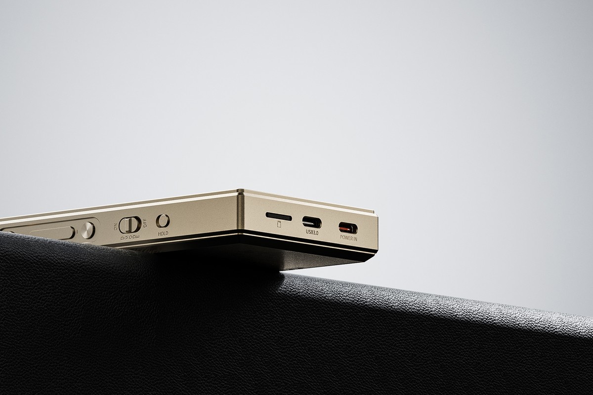 Tragbare Modi und Fiio M21-Büro
