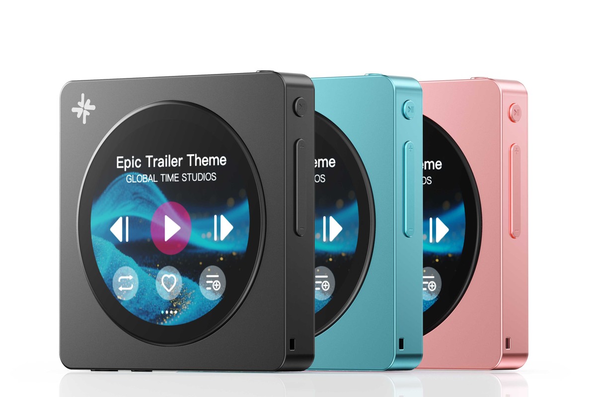 The three FiiO Snowsky DISC finishes side by side, round screen lit