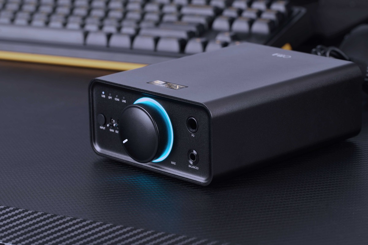 Entrées USB, coaxiale, optique et ligne du K7