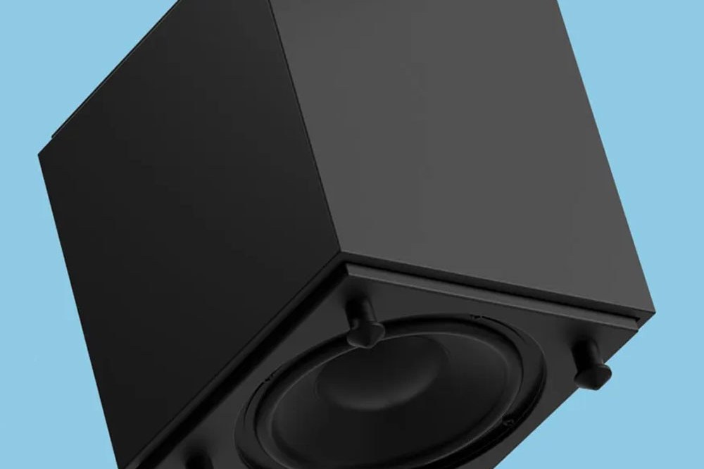 Caisson noir satiné vu par-dessous avec son haut-parleur