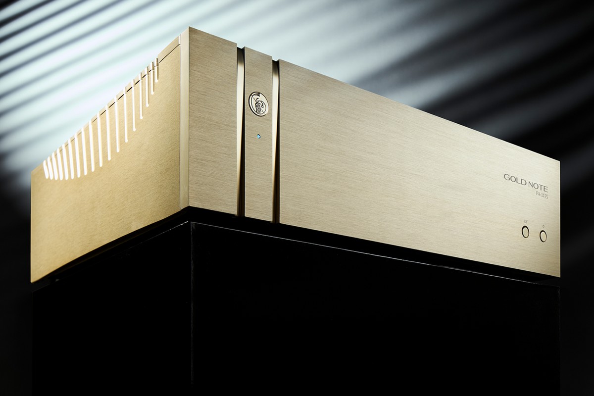 Speaker terminals
