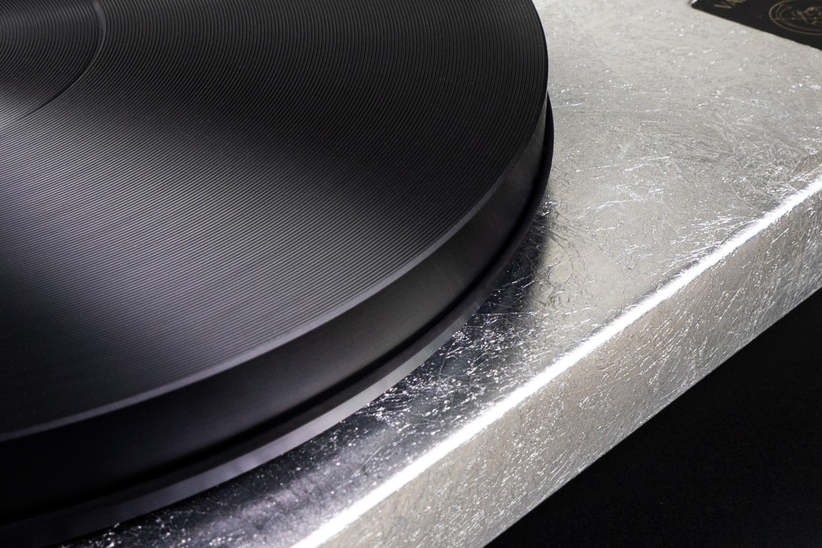 POM tray and playback arms seen from top