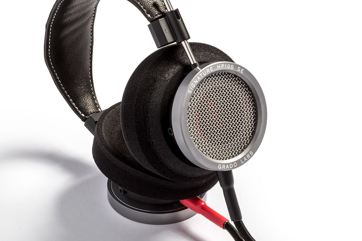 Grado HP100 SE posé sur table, finition gris espace