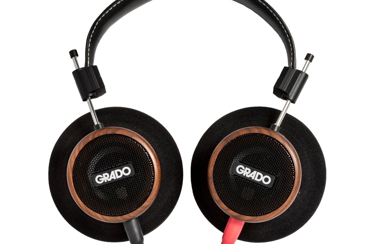 Grado S550 posé sur support, vue de face