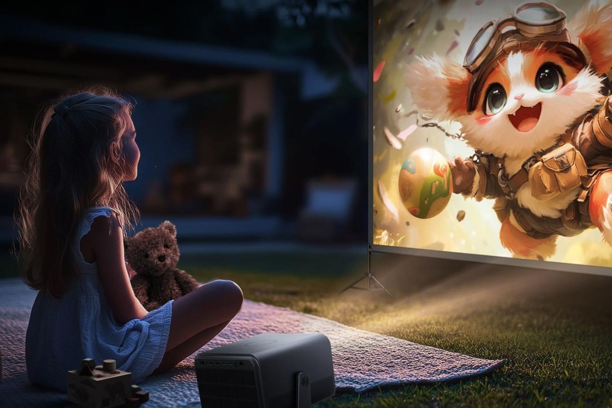 Projecteur Hisense C2 Pro projetant une image grand format dans un salon