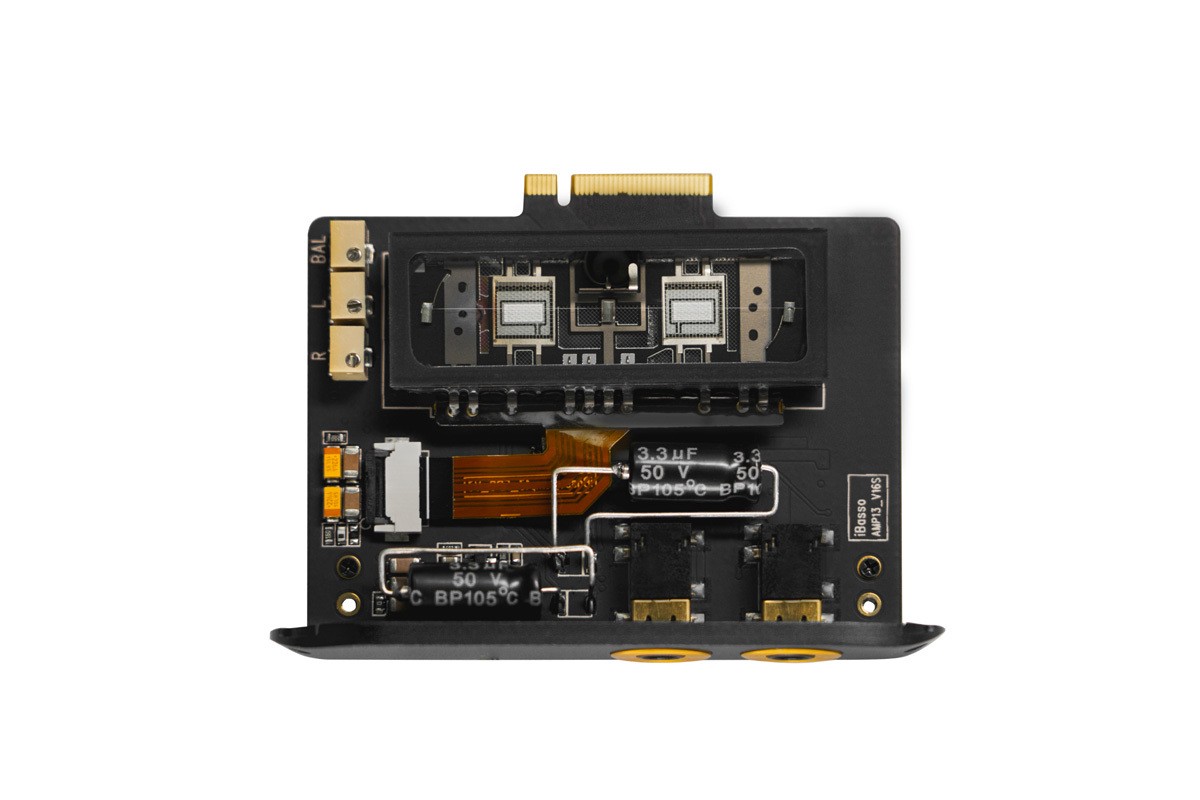 Détail des deux prises casque du module
