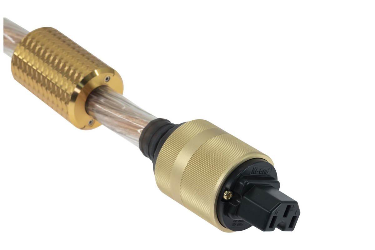 Manicotto dorato scanalato e connettore IEC