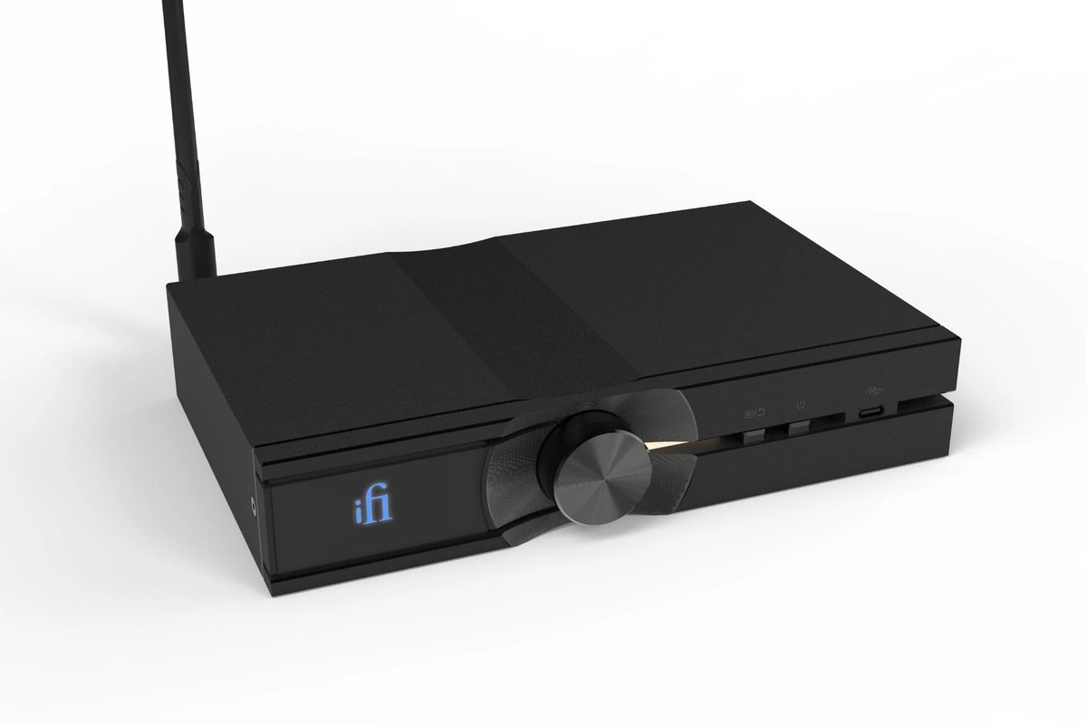 iFi Audio NEO Stream 3 vu de trois quarts