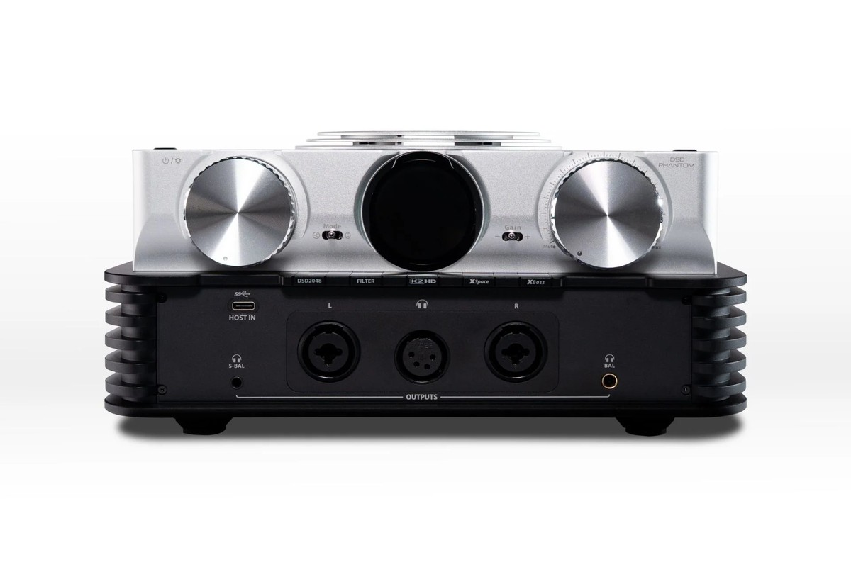 iFi Audio iDSD Phantom vu de trois quarts