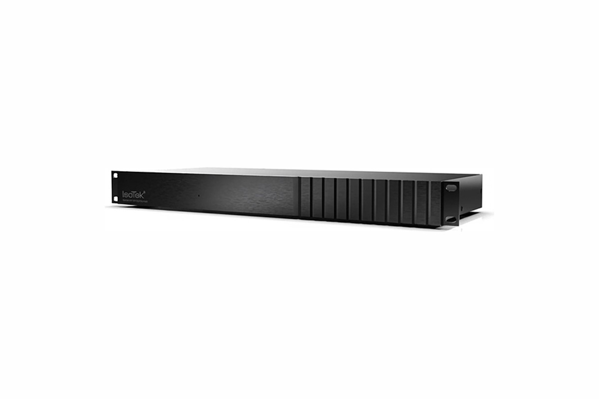 IsoTek Alpha Lite vu de trois quarts, châssis rack noir d'une unité