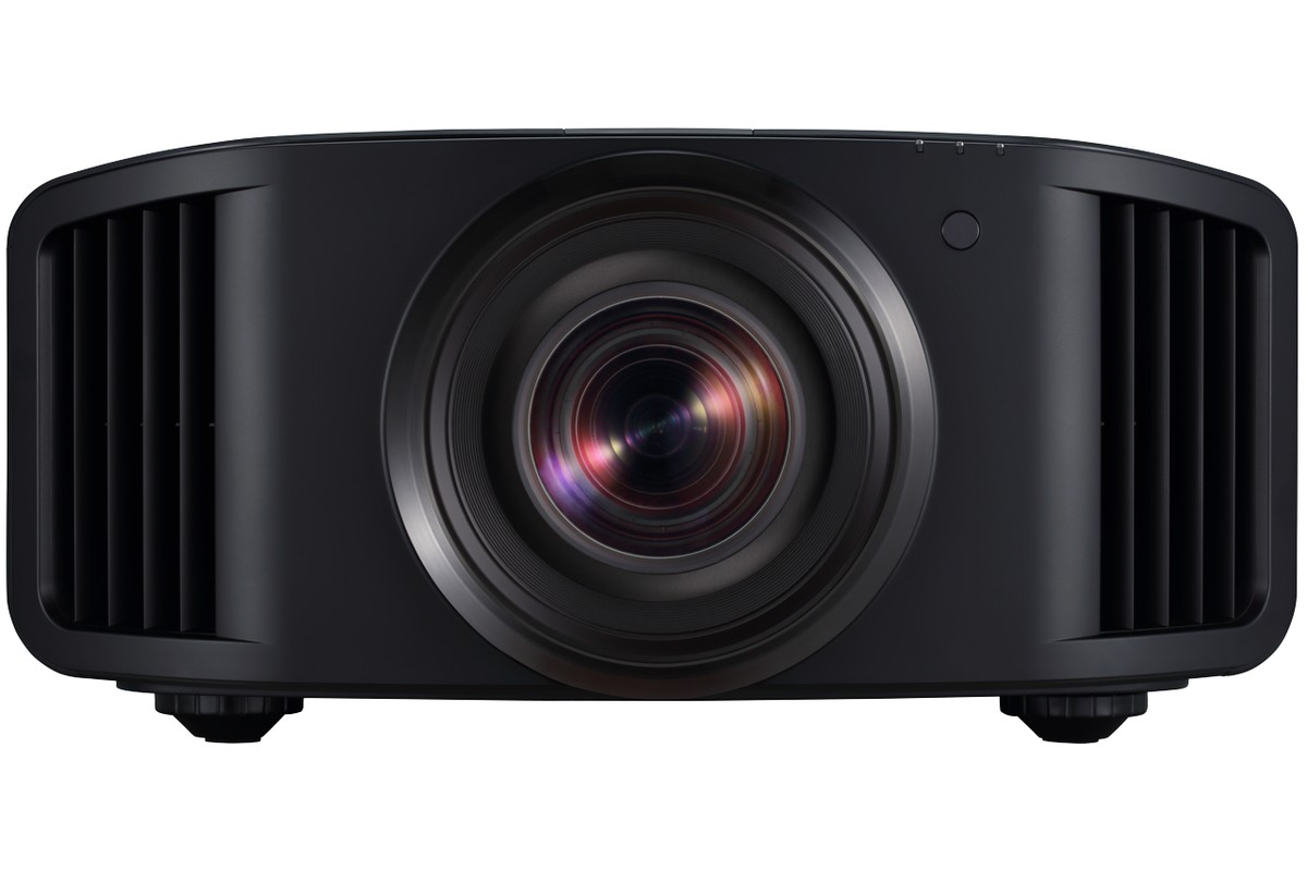 Vidéoprojecteur JVC DLA-NZ900BE vu de face, large objectif central