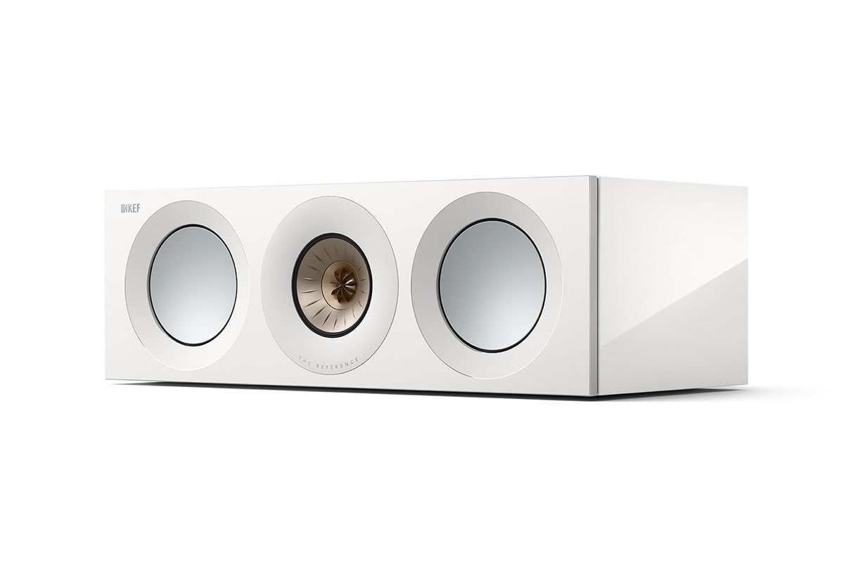 Enceinte centrale vue de trois quarts, orientation horizontale