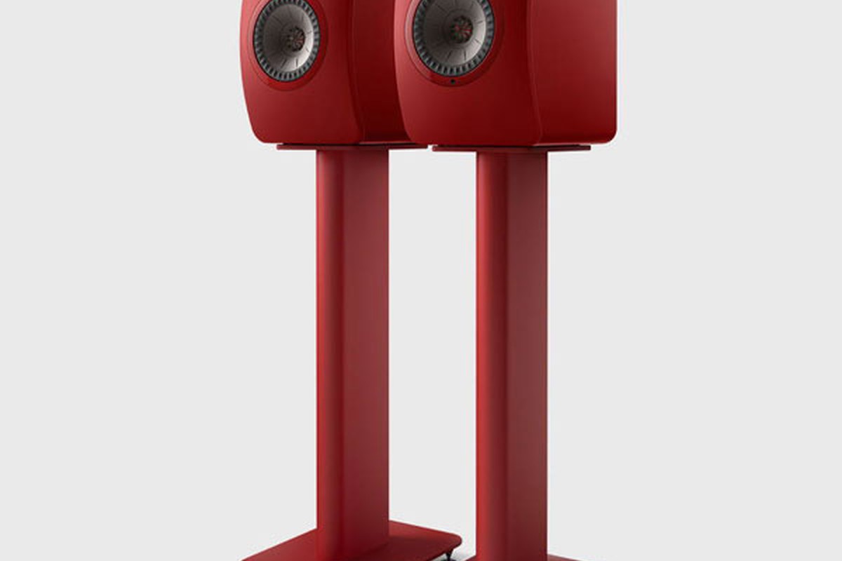 Finitions assorties du pied KEF S2