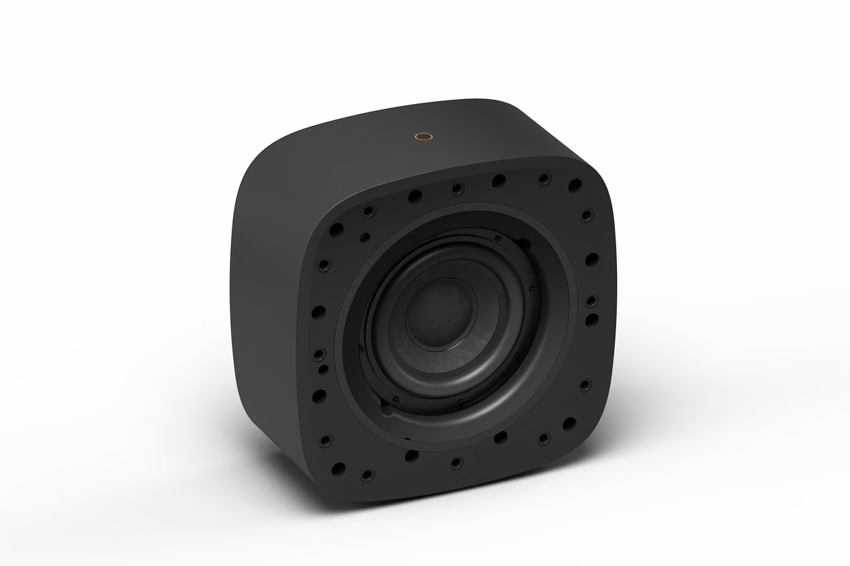 Vue rapprochée de la membrane du woofer de 8 pouces avec sa suspension