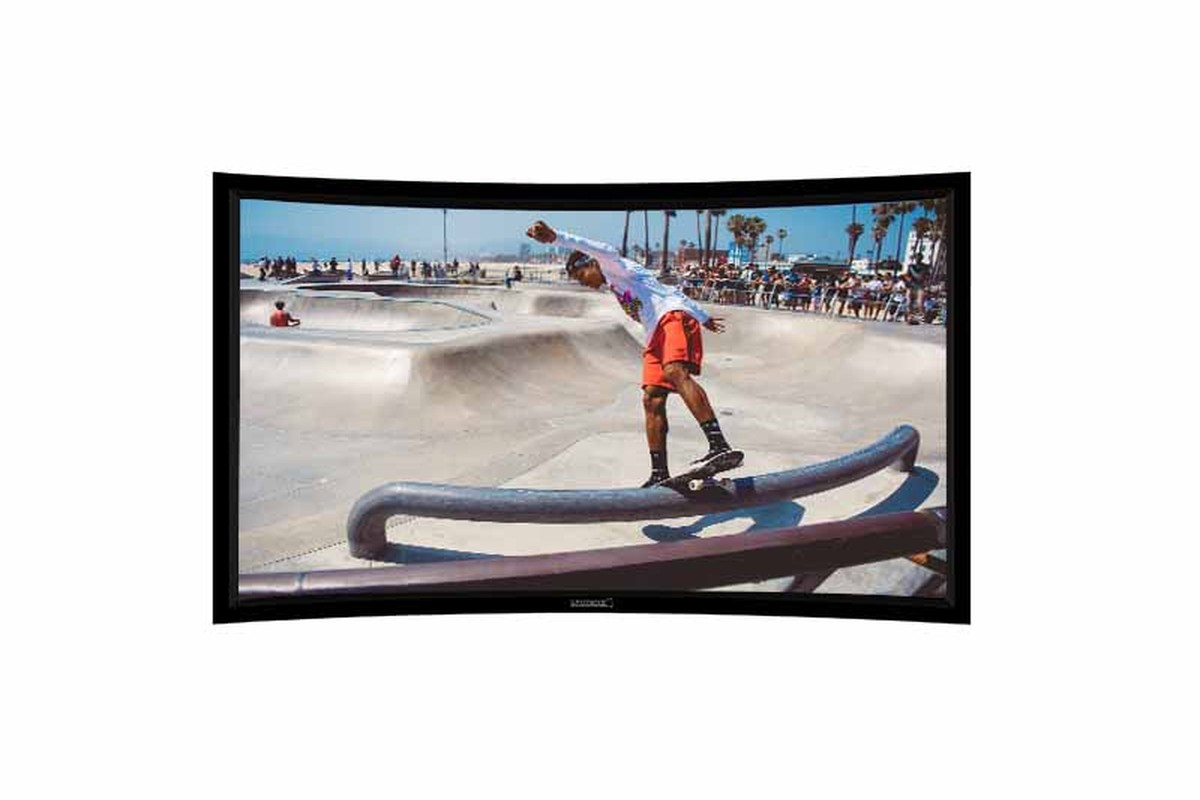 Écran Movie Palace Curve à cadre incurvé en home cinéma