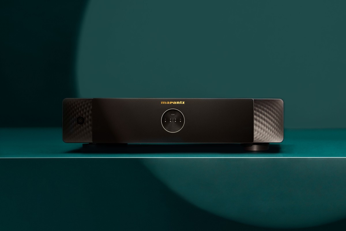 Amplificateur de distribution Marantz Model M4 vu de face