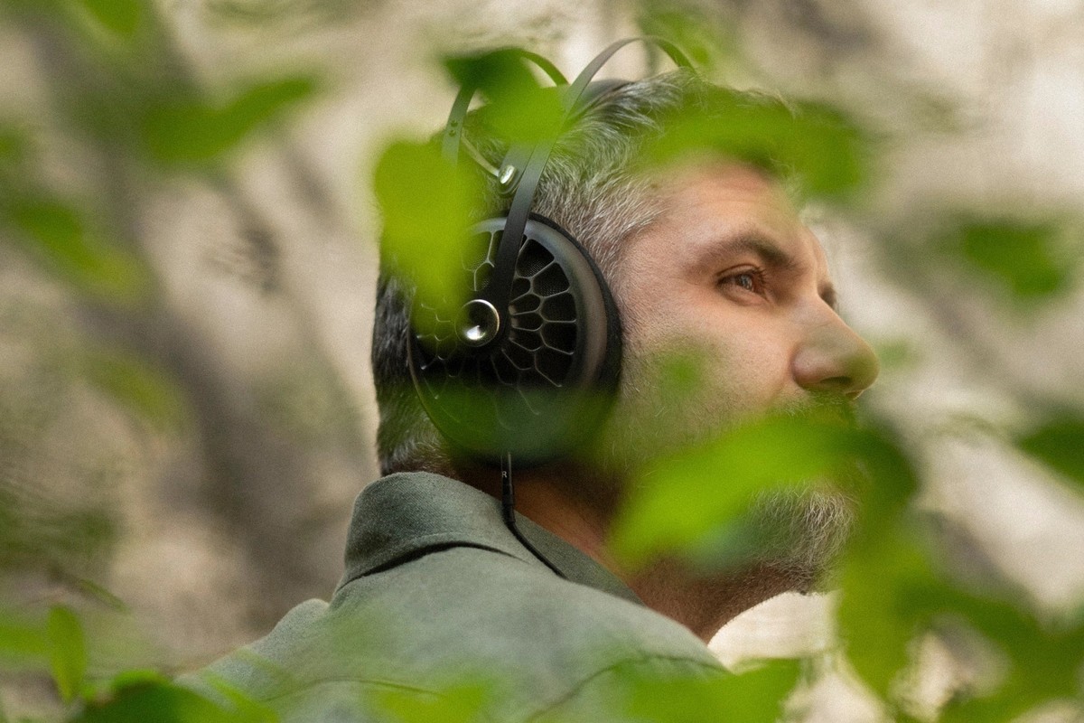 Meze Audio 105 AER, vue de face