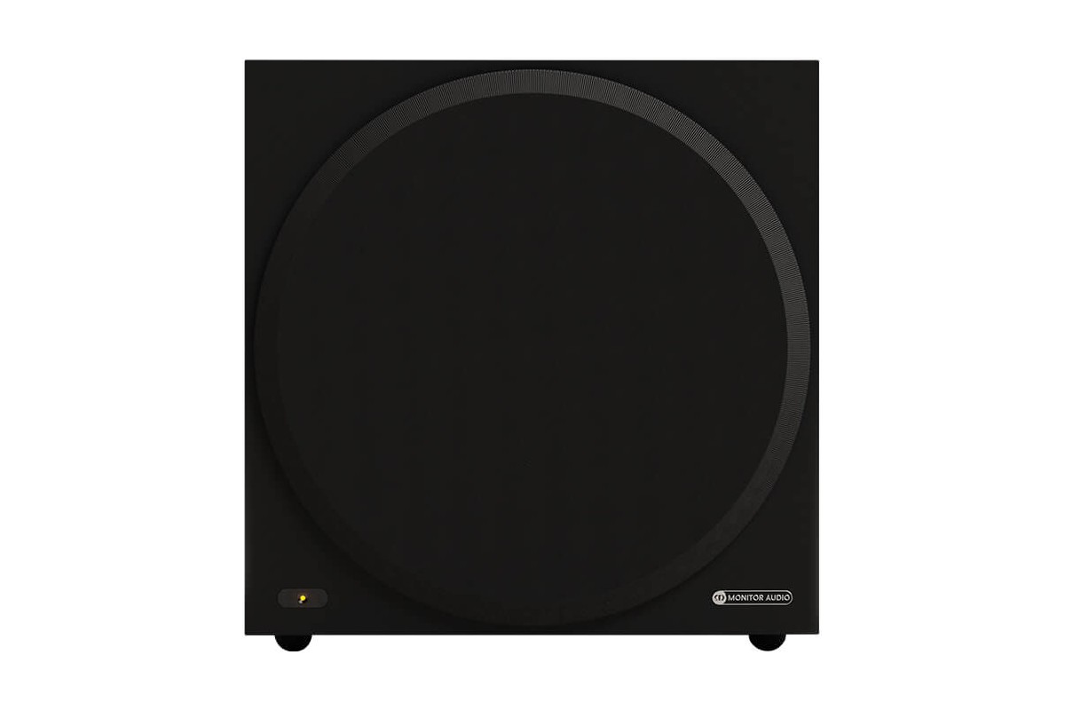 Caisson noir mat de face, grille en place