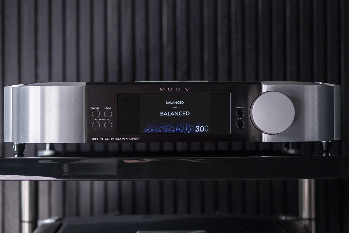 Amplificatore integrato Luna 641 in un sistema di ascolto