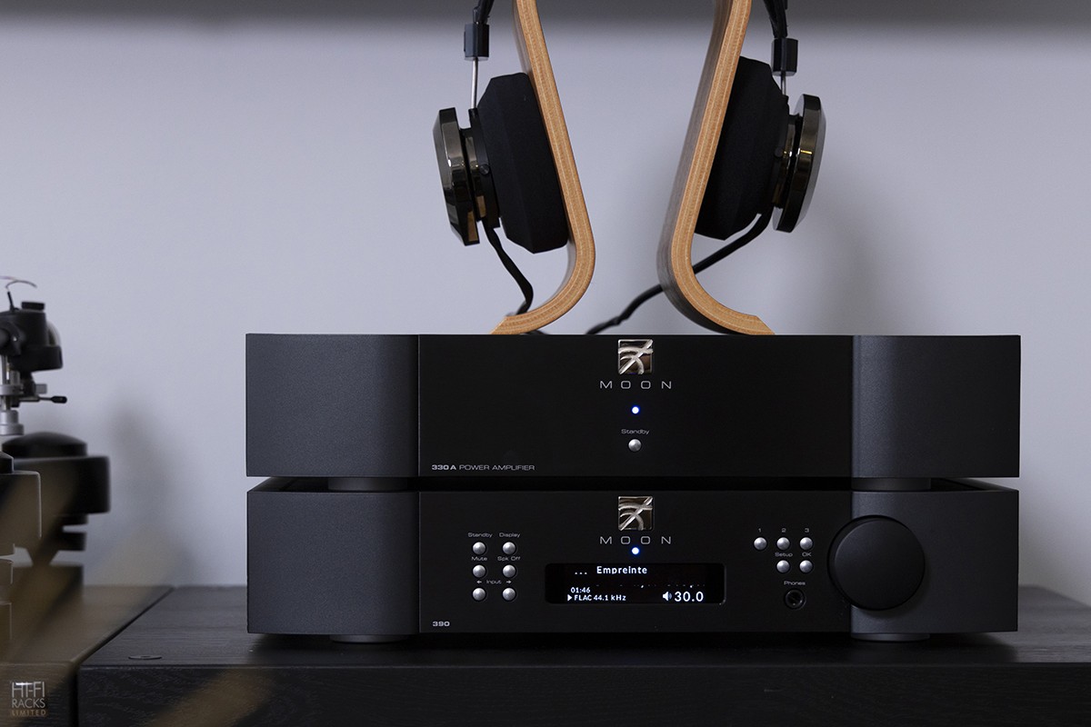 Appareil Moon dans un système avec platine et casque